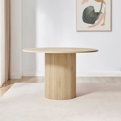 Penrose Round Oak Dining Table – 120cm Wooden Pedestal Table for 4–6 People – Scandinavian Design